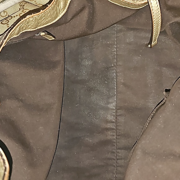 Gucci Abbey Monogram Handbag - Picture 7 of 14